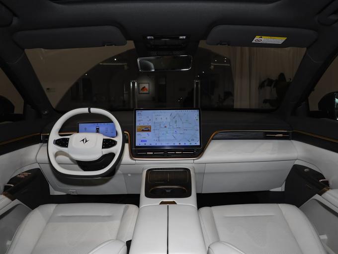 Dongfeng e π 008 rear seats